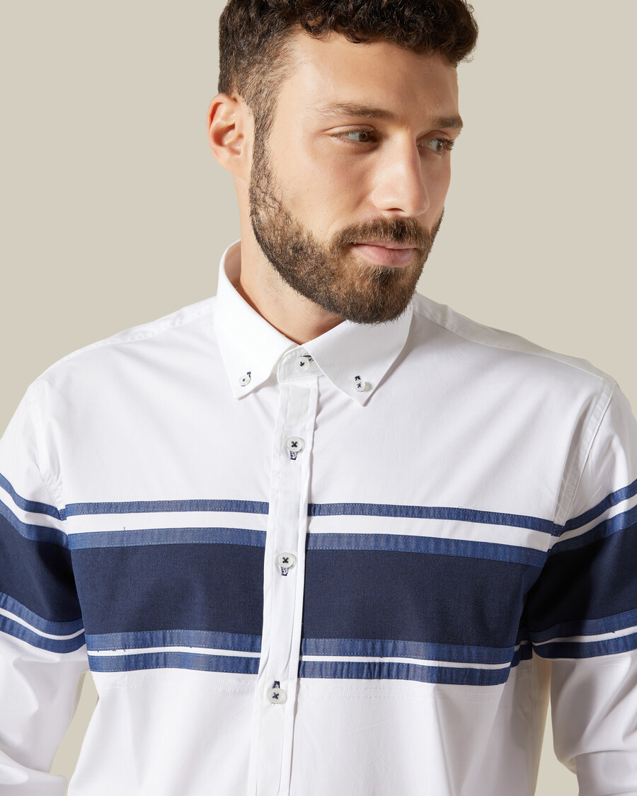 chemise en denim à empiècements