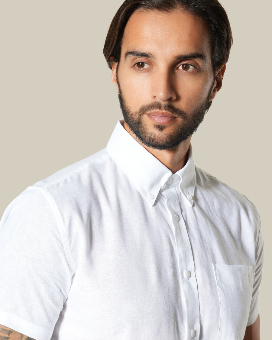 chemise unie en lin à manches courtes