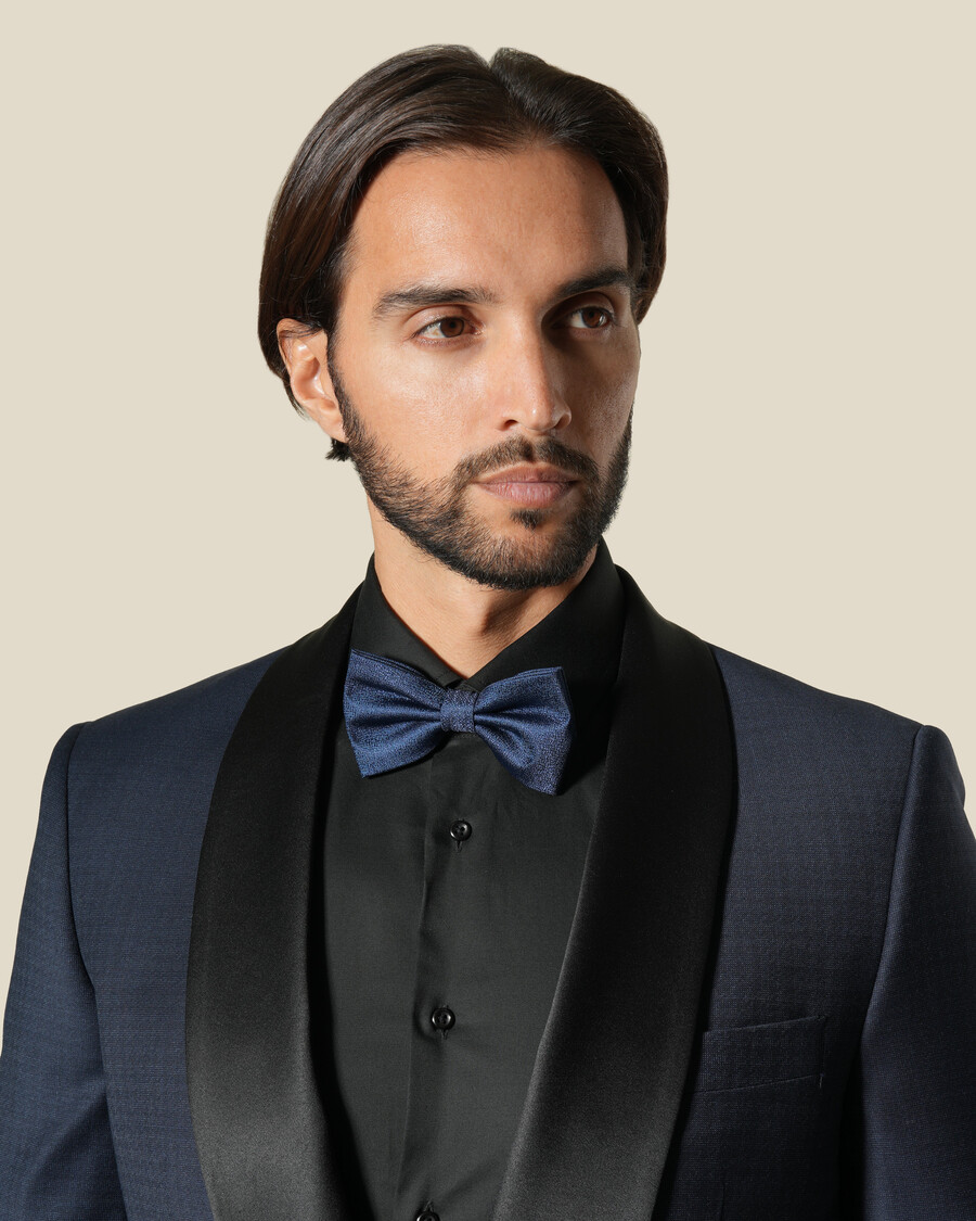 costume à simple boutonnage