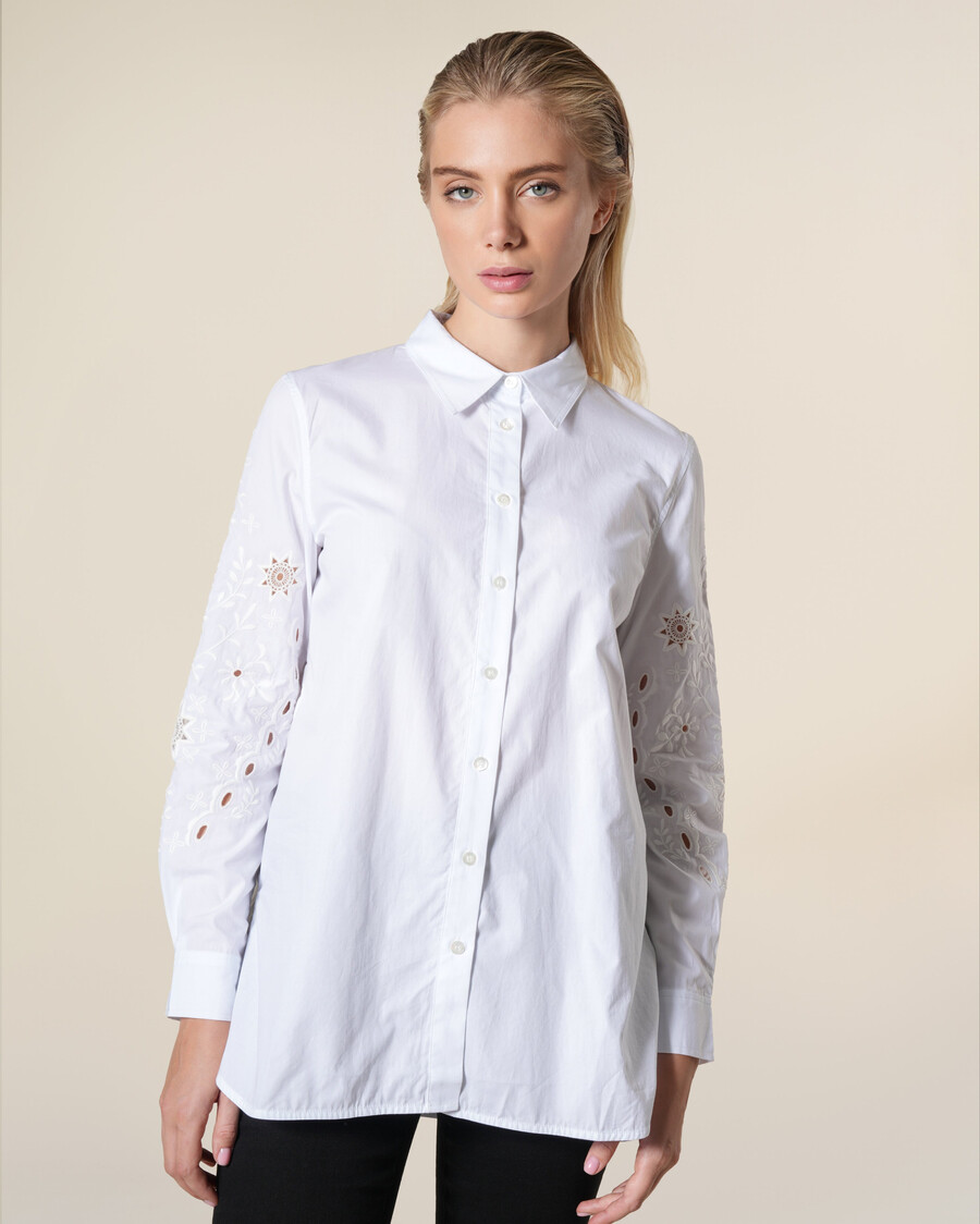 chemise blanche en coton à manches longues