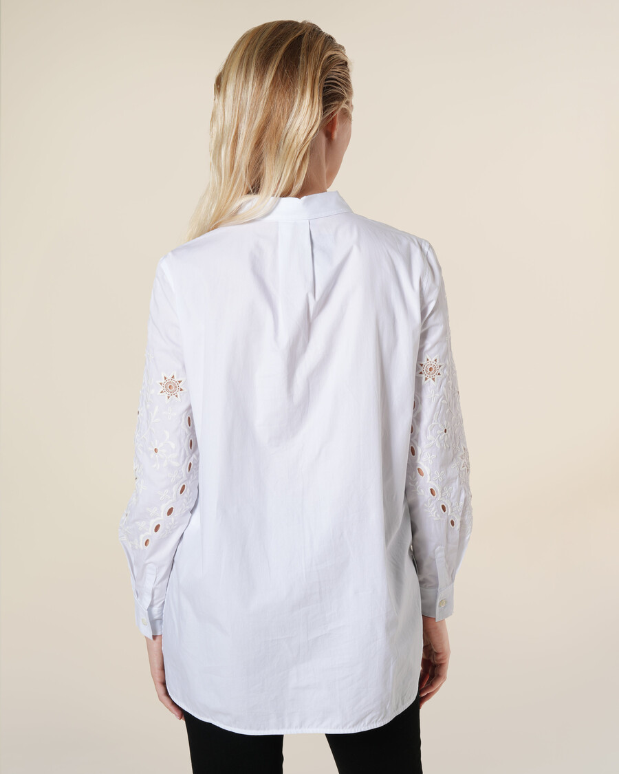 chemise blanche en coton à manches longues