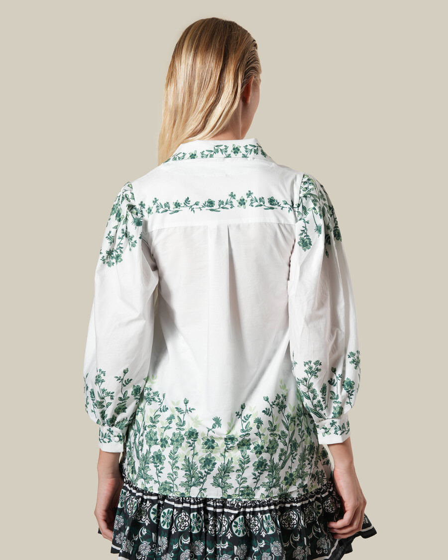 chemise à petits motifs floraux à nouer soi-même