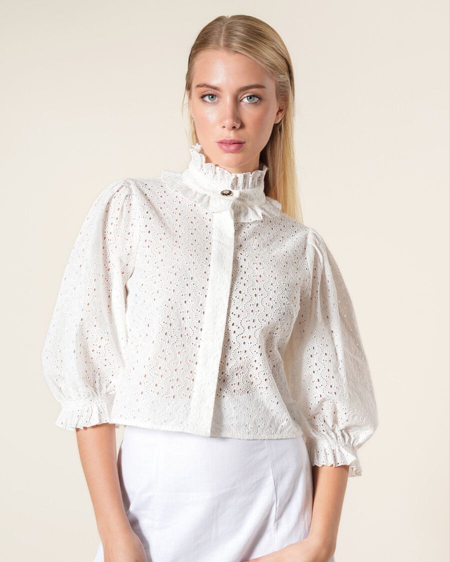 chemise victorienne en broderie anglaise