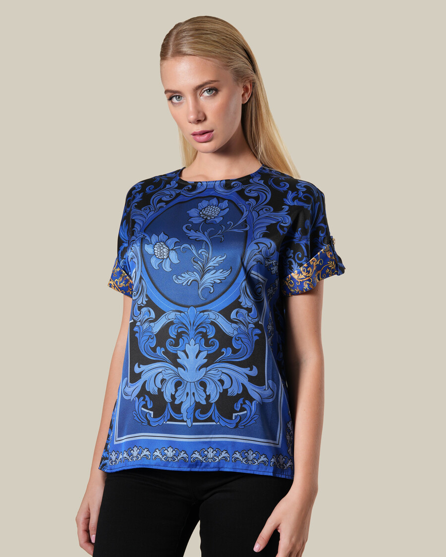 haut baroque à fleurs bleues