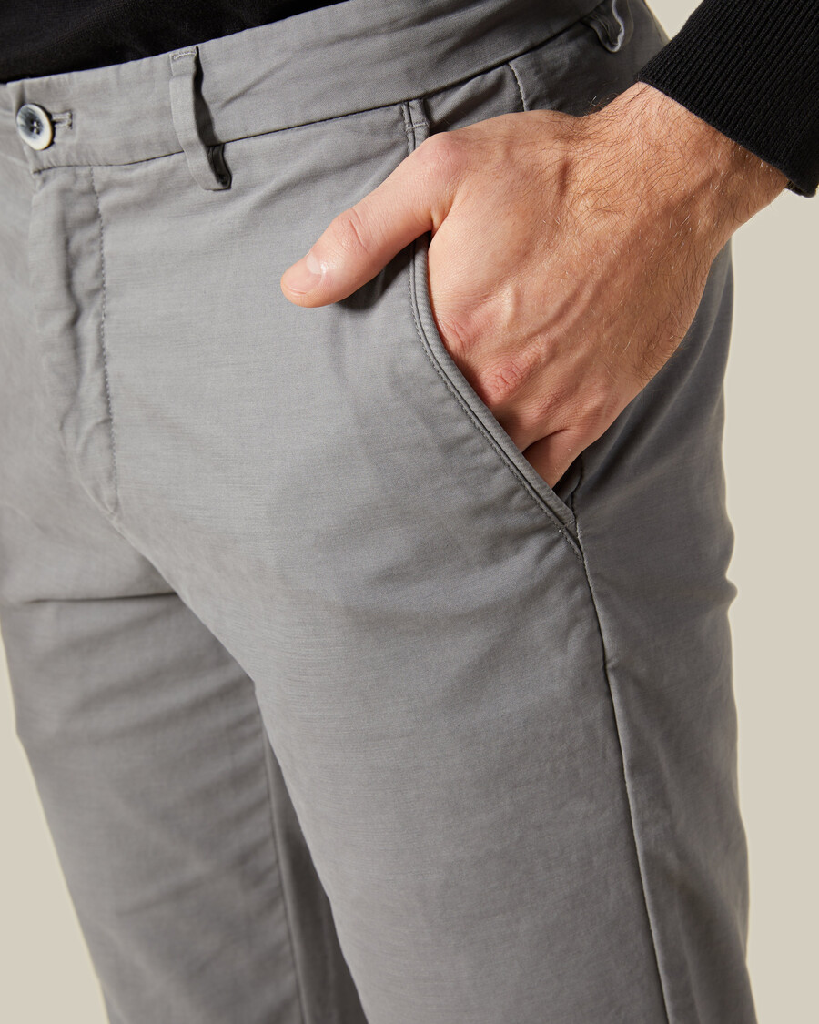 pantalon légèrement teint