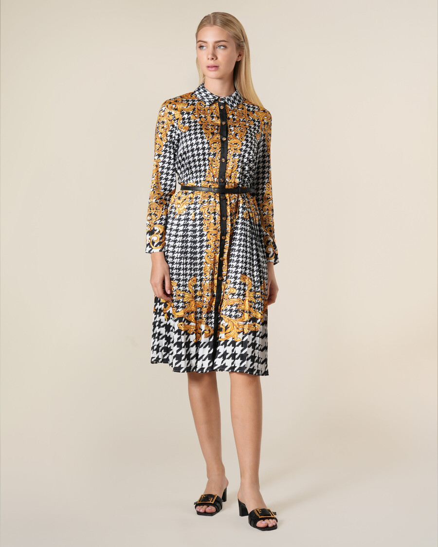 robe chemise plissée à imprimé géométrique baroque