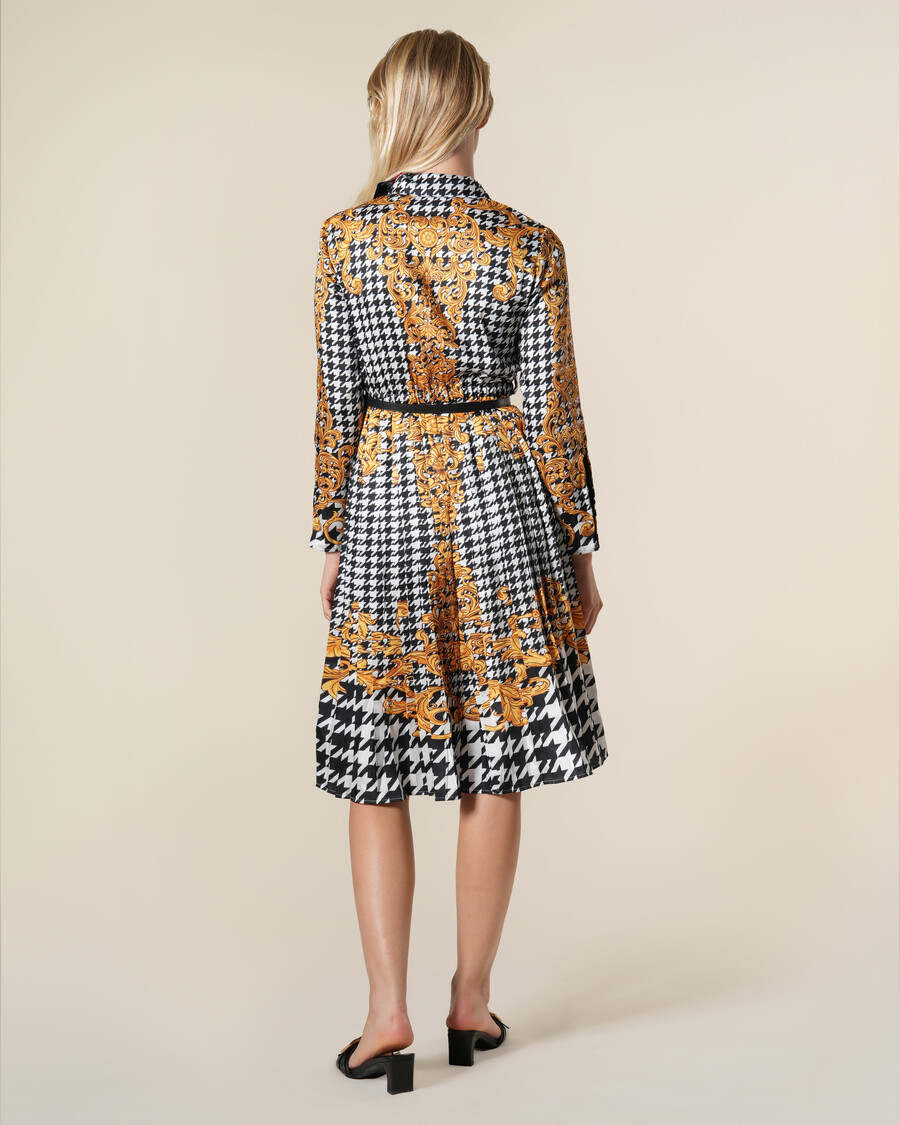 robe chemise plissée à imprimé géométrique baroque