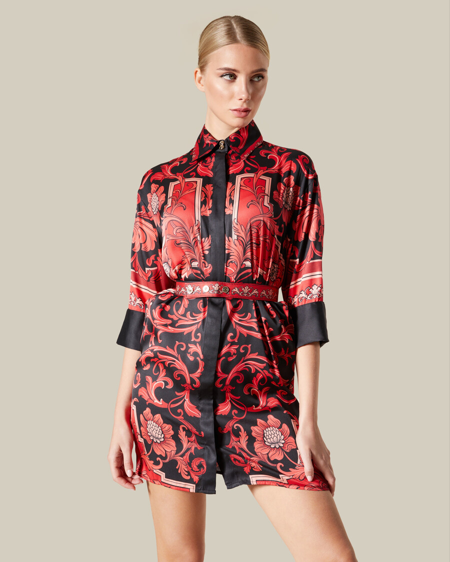 robe damassée ceinturée