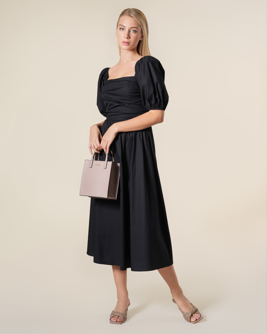 robe midi froncée à manches bouffantes