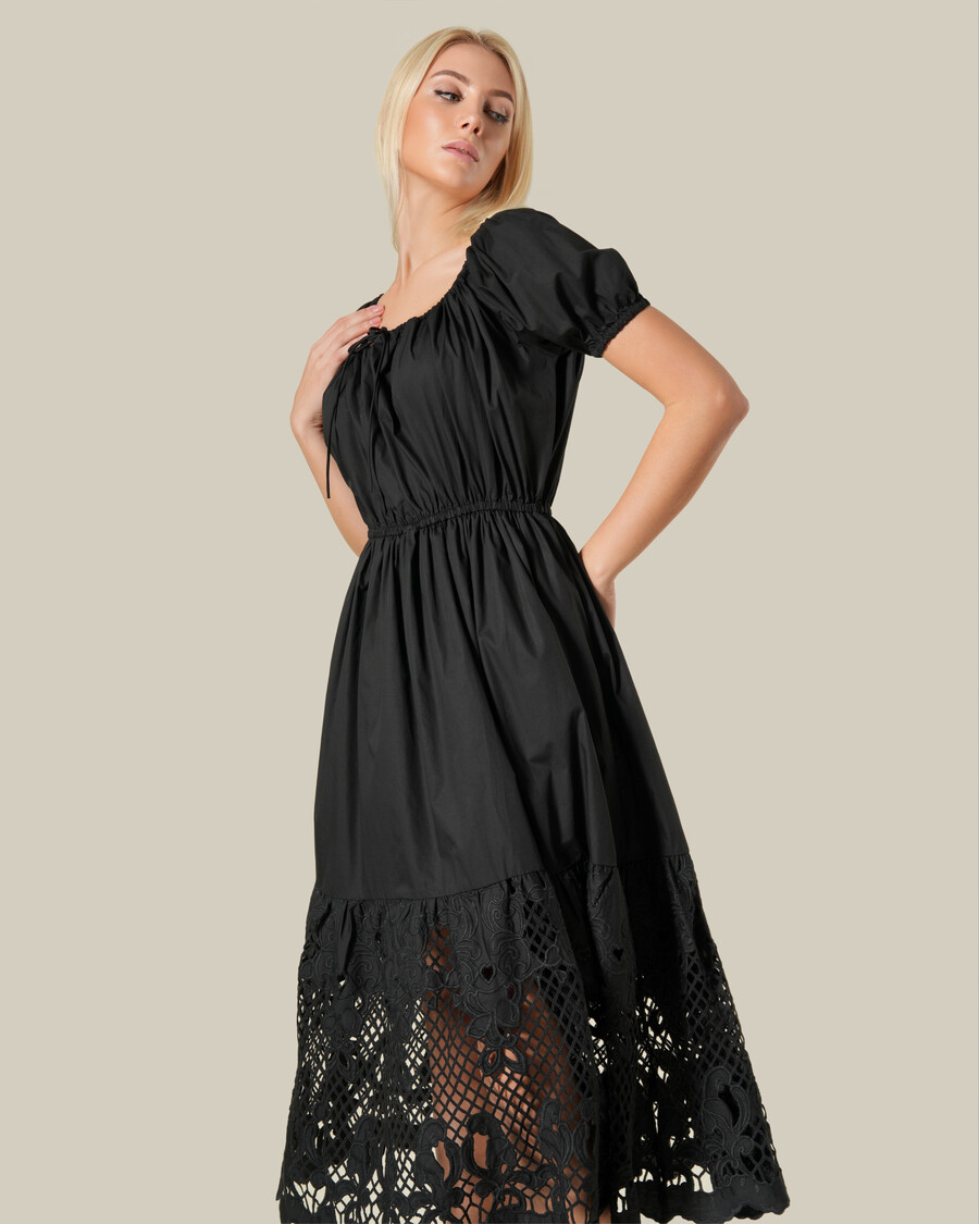 robe en coton brodée à carreaux