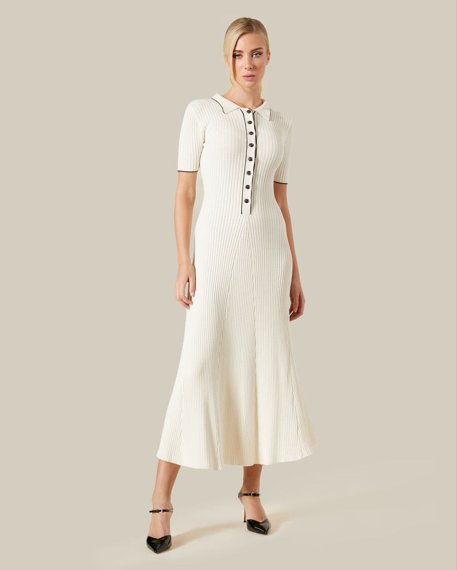 robe maxi en maille côtelée à liseré contrastant