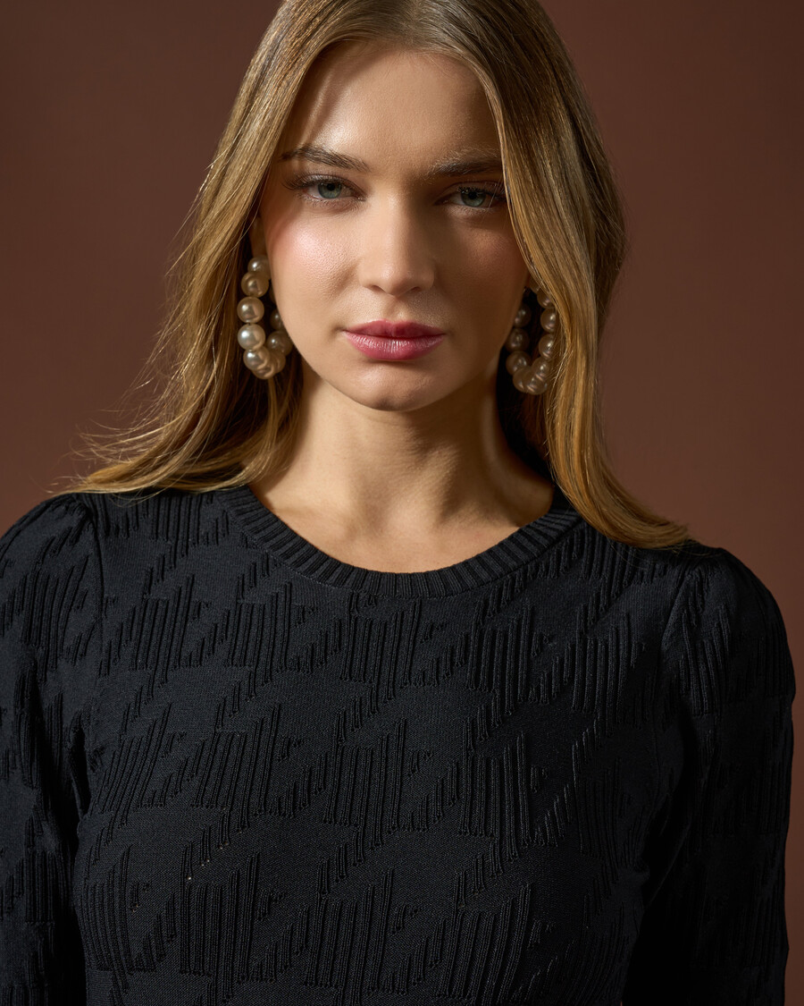 robe à taille ornée de détails contrastés