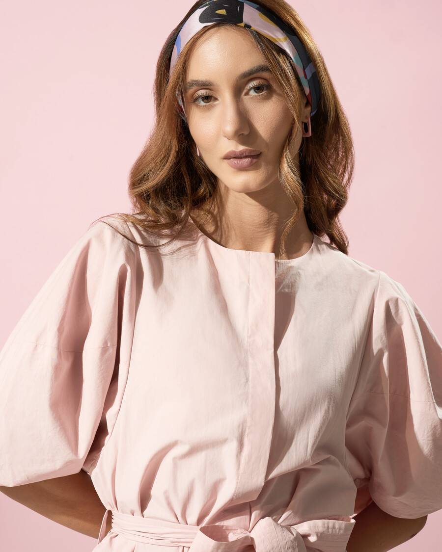 robe midi à manches bouffantes
